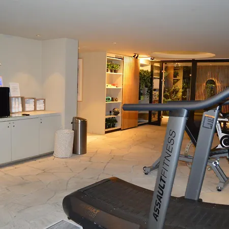 Premier Apartmanhotel 4*
